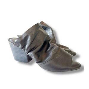 Golo Shoes Women's Landon Open Toe Mule Black Napa Leather Block Heel Size 10